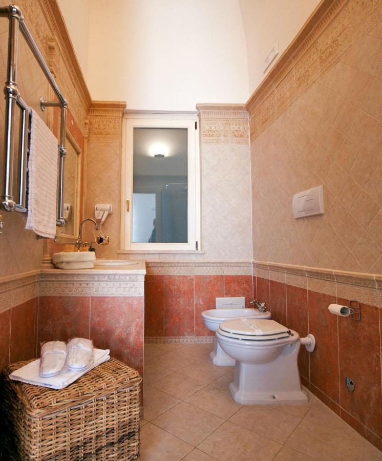 Bed and Breakfast Dimora De Brado Trani Zewnętrze zdjęcie