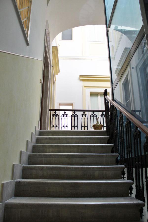 Bed and Breakfast Dimora De Brado Trani Zewnętrze zdjęcie