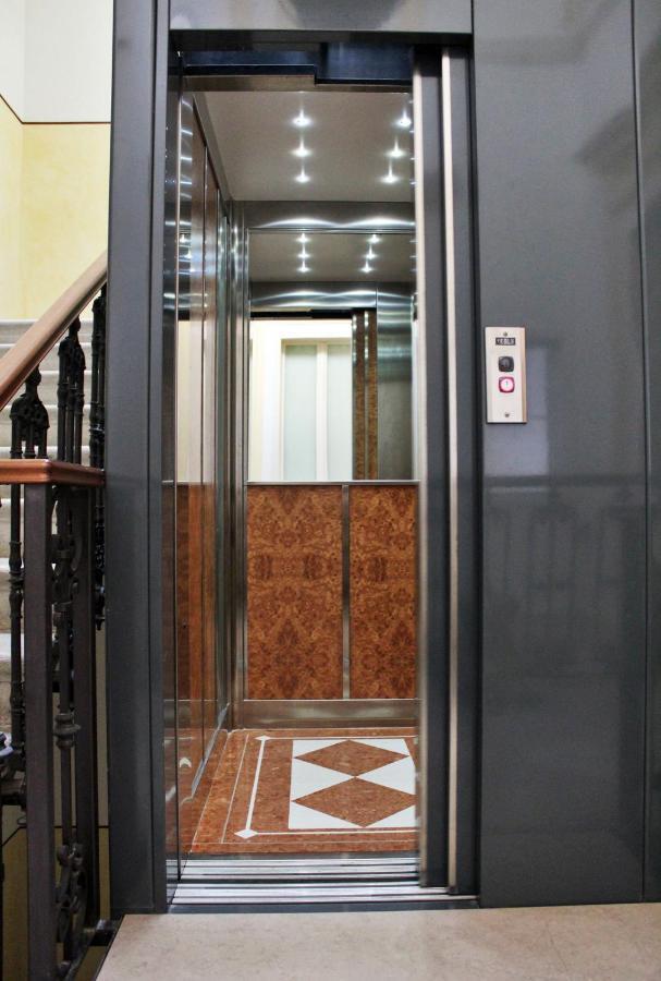 Bed and Breakfast Dimora De Brado Trani Zewnętrze zdjęcie